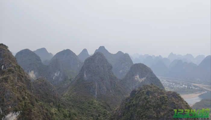 停摆的桂林火车站现状 桂林火车站大部分积水已退