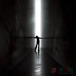 刘雨昕的《Walls》歌词